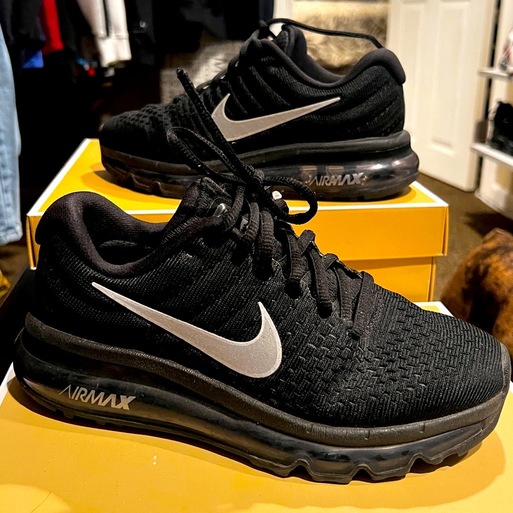 Nike Air Max Size 6